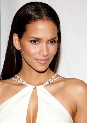 halle_berry2_narrowweb__300x4230