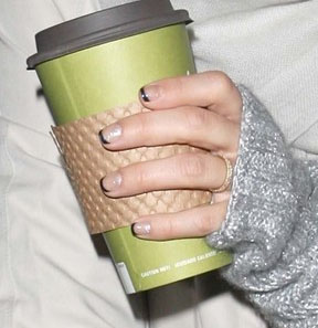 jessica-alba-manicura2