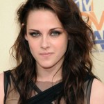 kristen-stewart-messy-hairstyle-09 kristen-stewart-messy-hairstyle-09