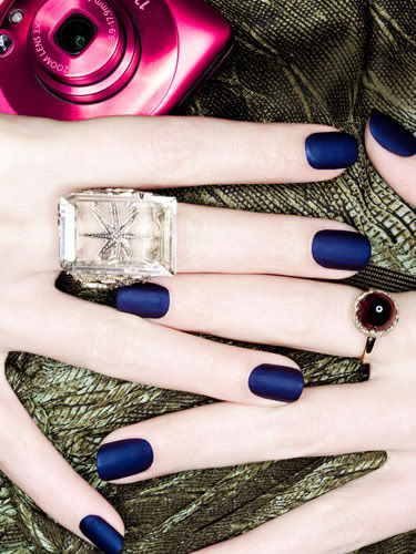 matte-nails-blue matte-nails-blue